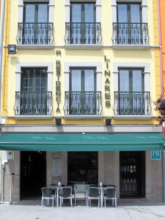 Hostal Linares Ribadeo Exterior foto